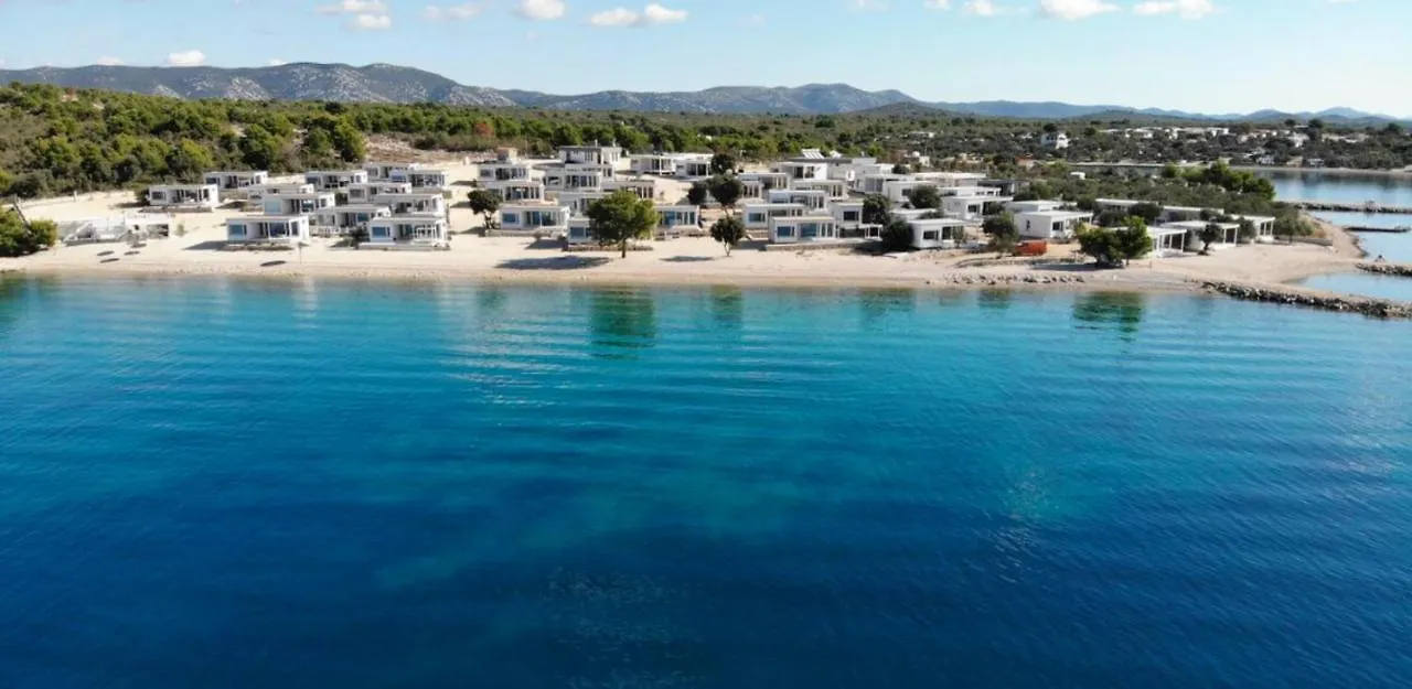Buqez Eco Resort - Beach Villa 37 And 40 Pakostane